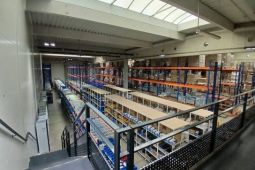 Pronájem skladový a výrobní objekt s kancelářemi